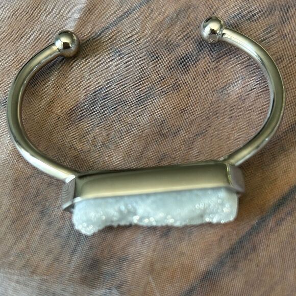 Kinsley Armelle Silver and quartz cuff Bracelet - Picture 2 of 4